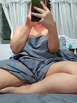 BadMicaela1 online show from 09-17-25, 05:20