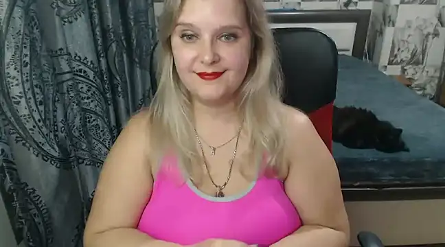 Snapshot of Boolochka chatting on 01-17-25, 08:22 Boolochka online show from 01-17-25, 08:22