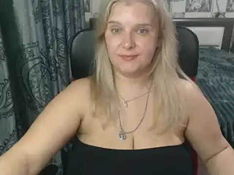 Snapshot of Boolochka chatting on 03-09-25, 08:21 Boolochka online show from 03-09-25, 08:21