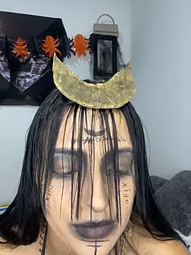 Shantal Lovee online show from 10-31-25, 11:06