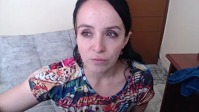 Snapshot of antara_hotgirl chatting on 12-27-24, 06:10 antara hotgirl online show from 12-27-24, 06:10