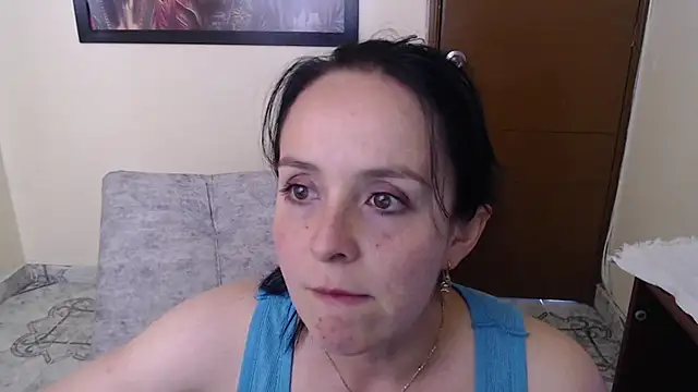 Snapshot of antara_hotgirl chatting on 09-25-25, 07:50 antara hotgirl online show from 09-25-25, 07:50