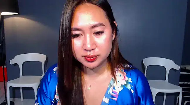 HOTTESTCANDYTS online show from 12-18-24, 09:04