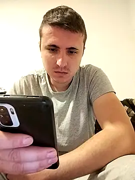 Snapshot of MrNoBoDy000 chatting on 12-23-25, 07:28 MrNoBoDy000 online show from 12-23-25, 07:28