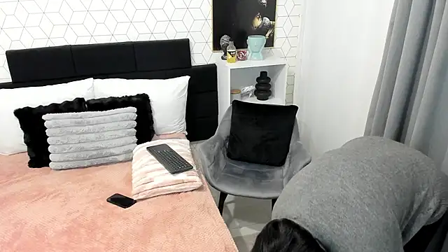 Heidix online show from 02-17-25, 10:51