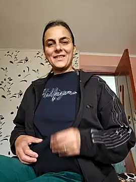 IsabelleCraft online show from 03-23-25, 07:20