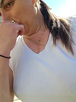 IsabelleCraft online show from 04-20-26, 08:06