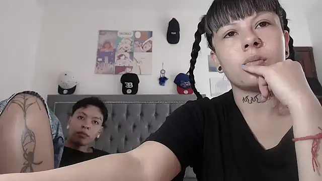 dulce maria x online show from 01-25-25, 05:30