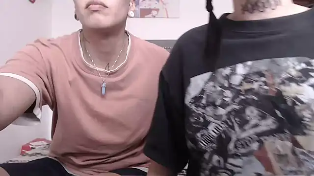 dulce maria x online show from 03-20-25, 08:40