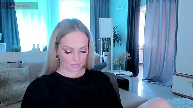 Libby Nora online show from 02-26-25, 10:47