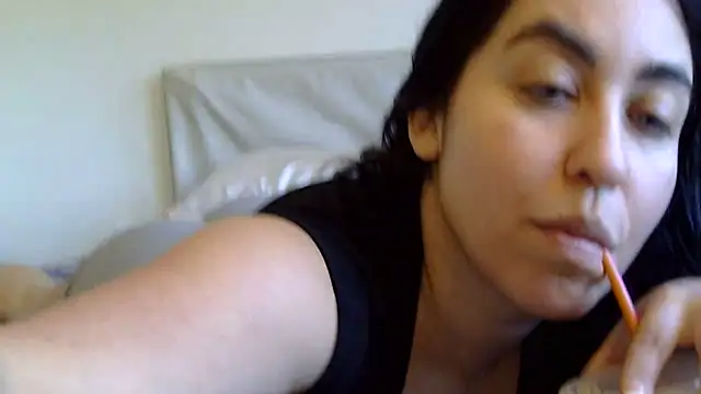 Snapshot of WetFlower69 chatting on 12-31-24, 01:19 WetFlower69 online show from 12-31-24, 01:19