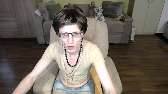 clementine online show from 07-24-26, 10:13