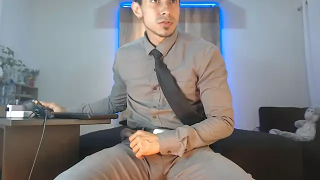 Andrew 4  online show from 11-25-25, 02:44