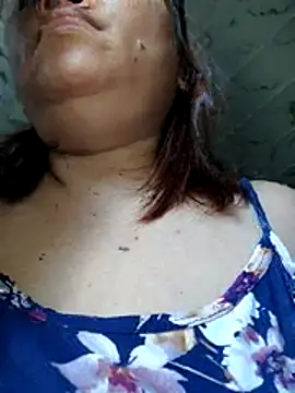 XXLorie 02 online show from 04-15-26, 02:40