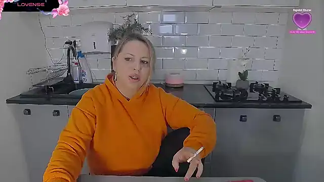 erikaerika online show from 01-12-26, 10:53