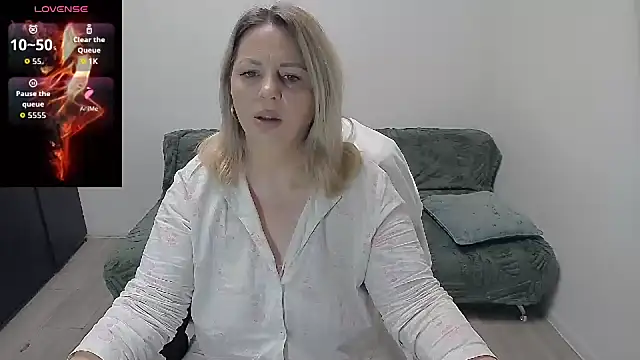 Snapshot of erikaerika chatting on 05-22-26, 06:31 erikaerika online show from 05-22-26, 06:31