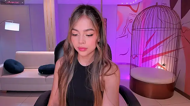 Snapshot of AmyDavis_ chatting on 02-28-25, 03:04 AmyDavis online show from 02-28-25, 03:04