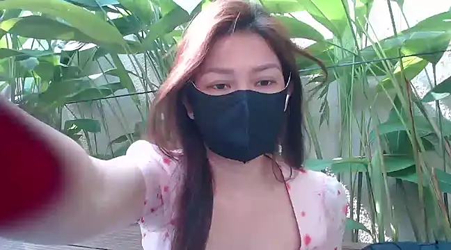 Snapshot of AsianPussie4u chatting on 03-20-25, 02:29 AsianPussie4u online show from 03-20-25, 02:29