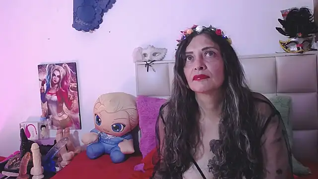 VIKY HOTT online show from 12-15-24, 08:47