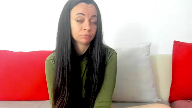 Snapshot of cute_angel95 chatting on 05-26-26, 04:47 cute angel95 online show from 05-26-26, 04:47
