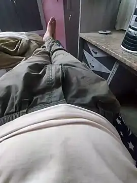 Snapshot of HotBoyOm chatting on 12-06-24, 09:54 HotBoyOm online show from 12-06-24, 09:54