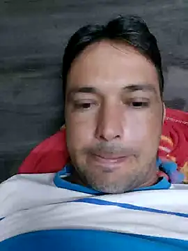 Snapshot of HotBoyOm chatting on 12-15-24, 09:03 HotBoyOm online show from 12-15-24, 09:03