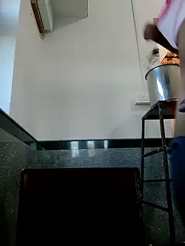 Snapshot of HotBoyOm chatting on 09-23-25, 02:25 HotBoyOm online show from 09-23-25, 02:25