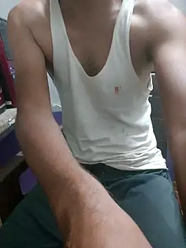 HotBoyOm online show from 05-19-26, 01:33