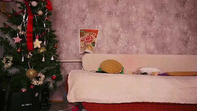 Snapshot of Evelively chatting on 12-29-24, 05:22 Evelively online show from 12-29-24, 05:22