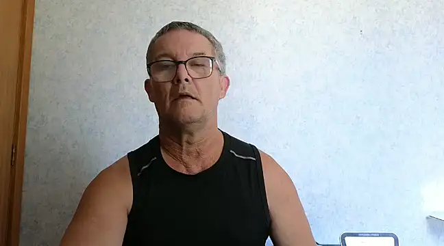 Snapshot of bigballnz chatting on 02-23-25, 02:07 bigballnz online show from 02-23-25, 02:07