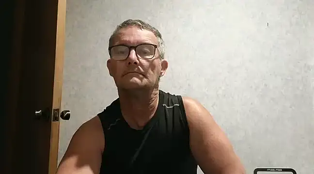 Snapshot of bigballnz chatting on 02-23-25, 10:28 bigballnz online show from 02-23-25, 10:28