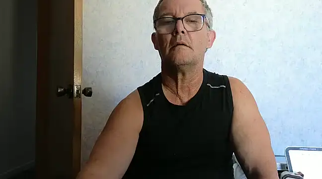 Snapshot of bigballnz chatting on 02-24-25, 12:52 bigballnz online show from 02-24-25, 12:52