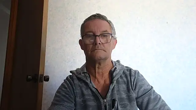 Snapshot of bigballnz chatting on 03-04-25, 08:27 bigballnz online show from 03-04-25, 08:27