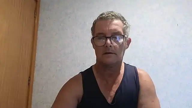 Snapshot of bigballnz chatting on 03-12-25, 06:29 bigballnz online show from 03-12-25, 06:29