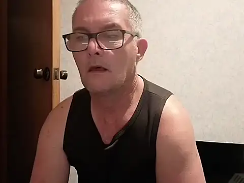 Snapshot of bigballnz chatting on 09-28-25, 07:36 bigballnz online show from 09-28-25, 07:36