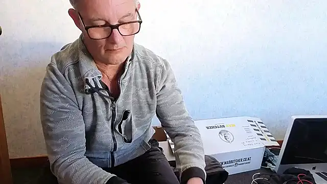 bigballnz online show from 10-30-25, 07:47