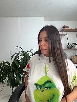 Snapshot of kamivolkano chatting on 12-05-24, 05:17 kamivolkano online show from 12-05-24, 05:17