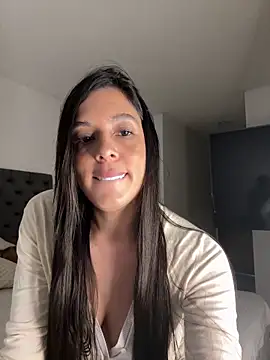 Snapshot of kamivolkano chatting on 02-08-25, 10:51 kamivolkano online show from 02-08-25, 10:51