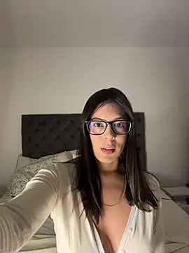 Snapshot of kamivolkano chatting on 10-13-25, 10:54 kamivolkano online show from 10-13-25, 10:54