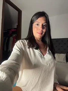 Snapshot of kamivolkano chatting on 11-23-25, 01:27 kamivolkano online show from 11-23-25, 01:27