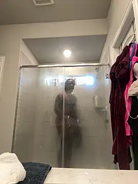 Snapshot of blue5455 chatting on 01-18-25, 02:12 blue5455 online show from 01-18-25, 02:12