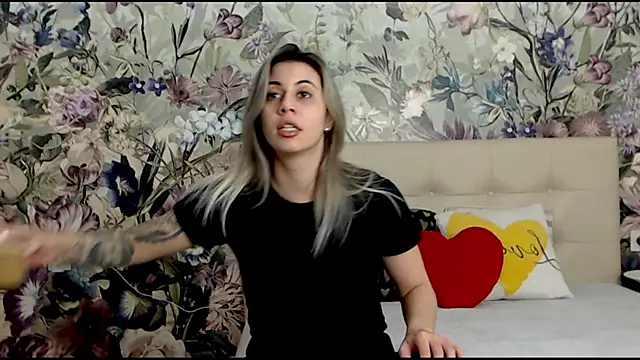 RoseDiamond06 online show from 02-11-25, 12:37