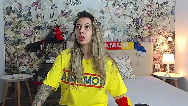 RoseDiamond06 online show from 06-11-26, 02:59