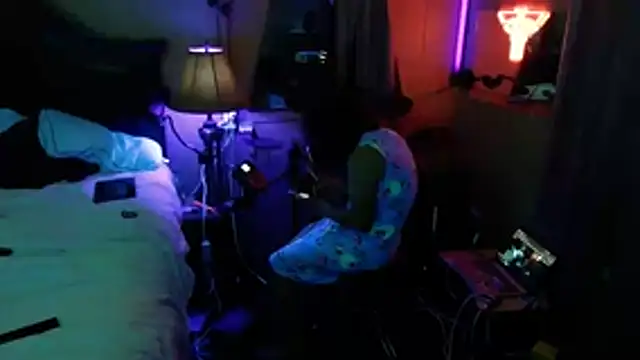 AerobicSleeve online show from 05-17-26, 06:00