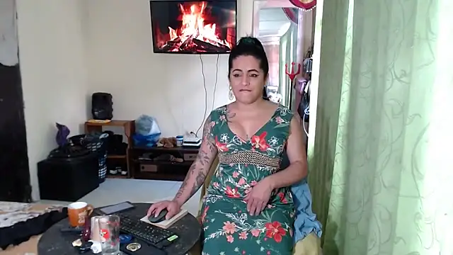 Sashaferrari2000 online show from 04-02-26, 05:43