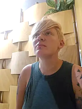 Snapshot of PinkTheHawk chatting on 02-09-25, 06:58 PinkTheHawk online show from 02-09-25, 06:58