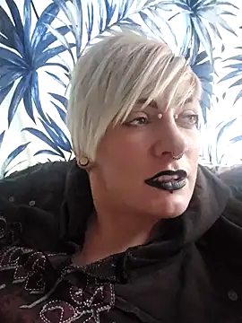 Snapshot of PinkTheHawk chatting on 02-12-25, 07:13 PinkTheHawk online show from 02-12-25, 07:13