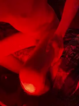 Snapshot of shotbreaker chatting on 12-19-25, 08:43 shotbreaker online show from 12-19-25, 08:43