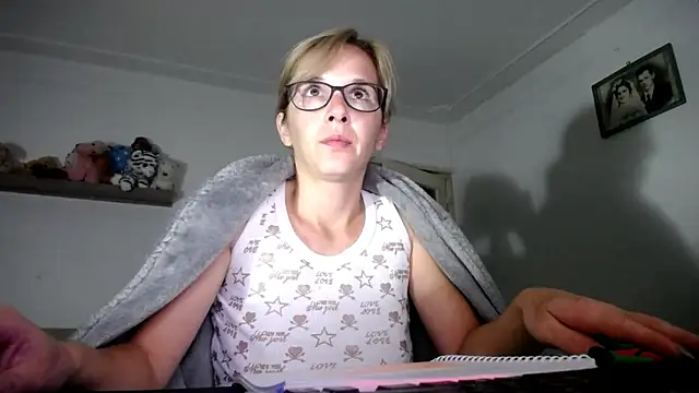 SexxyLety online show from 09-28-25, 07:30