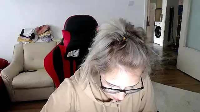 SexxyLety online show from 10-02-25, 08:54